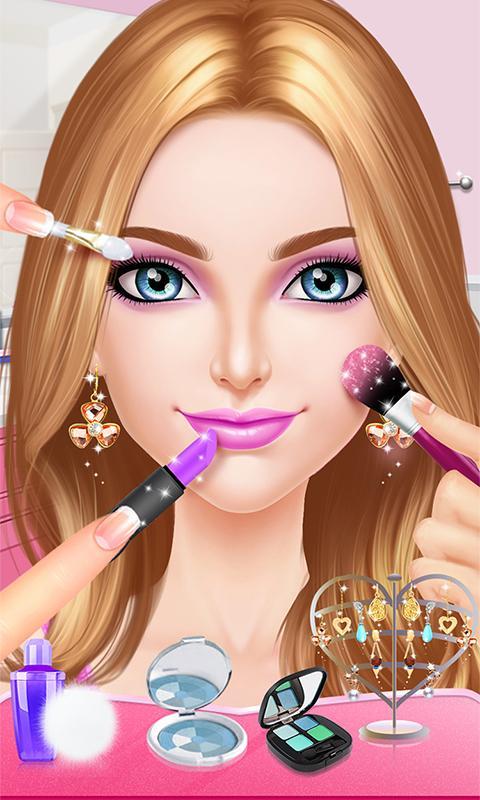First Date: Sweet Couple Salon